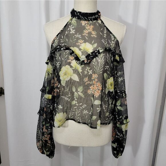 Forever 21 cold shoulder floral blouse - Picture 2 of 8